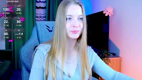 Rina online show from April 26, 2026, 6:33 am