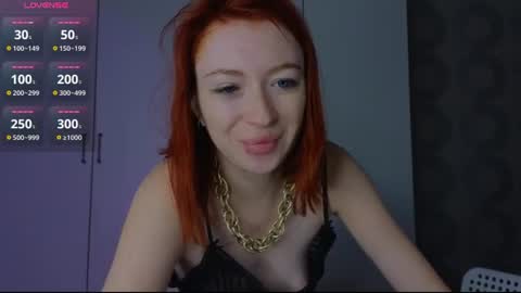 Snapshot of cuteroxyfoxyy chatting on July 18, 2026, 6:17 am Roxy online show from July 18, 2026, 6:17 am