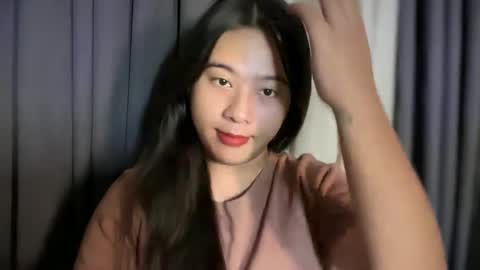 cute online show from May 20, 2026, 2:40 am