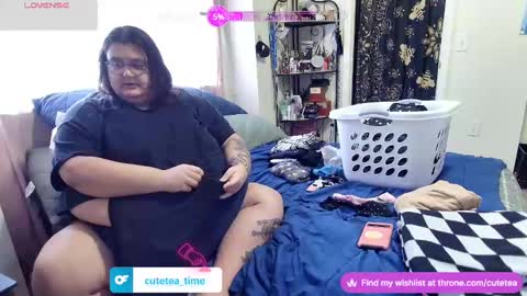 Snapshot of cutetea_time chatting on February 9, 2025, 7:41 pm Cutetea online show from February 9, 2025, 7:41 pm