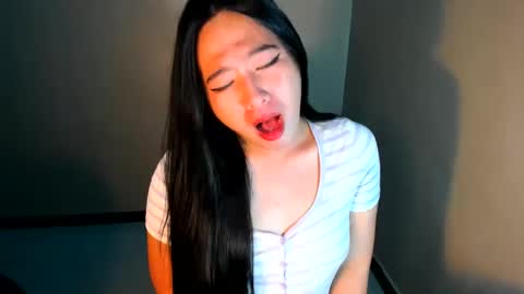 Snapshot of cutie_asianwoman chatting on February 13, 2025, 10:54 pm cutie_asianwoman online show from February 13, 2025, 10:54 pm