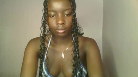 cutie_choco online show from October 3, 2025, 2:58 pm