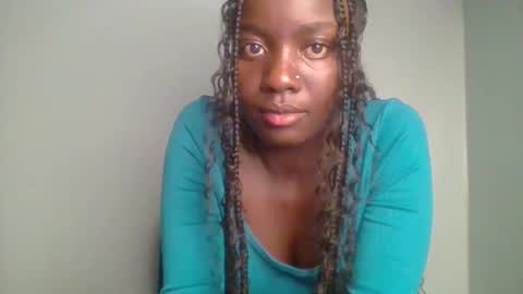cutie_choco online show from October 6, 2025, 11:13 pm