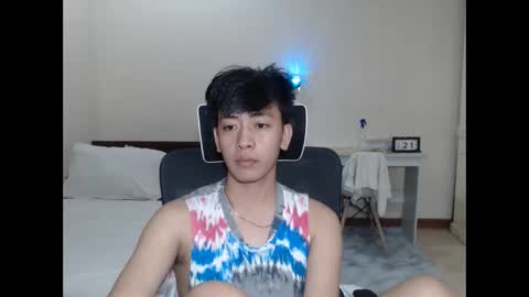 Neil Taylor online show from October 25, 2025, 12:13 pm