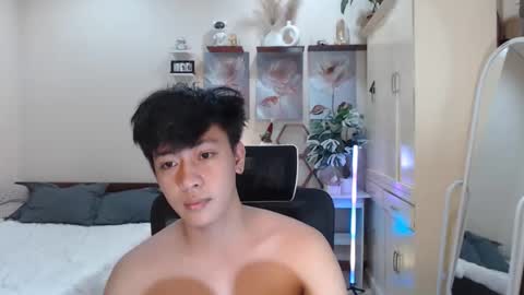 Neil Taylor online show from November 20, 2025, 7:02 pm