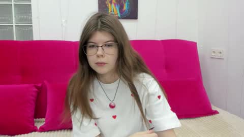Snapshot of cutie_lory chatting on February 6, 2025, 8:39 am cutie_lory online show from February 6, 2025, 8:39 am