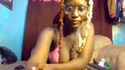 CUTIE online show from April 6, 2026, 11:55 am