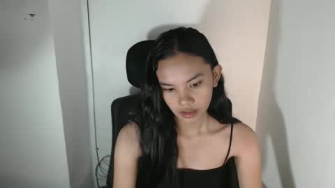 cutiee_lily2 online show from May 12, 2026, 6:10 am