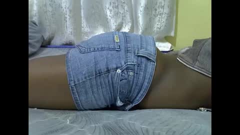 Snapshot of cutiehanish4 chatting on December 20, 2025, 5:25 am cutiehanish4 online show from December 20, 2025, 5:25 am