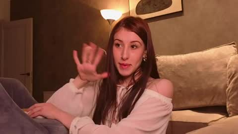 cutieleyla online show from May 16, 2026, 12:07 am