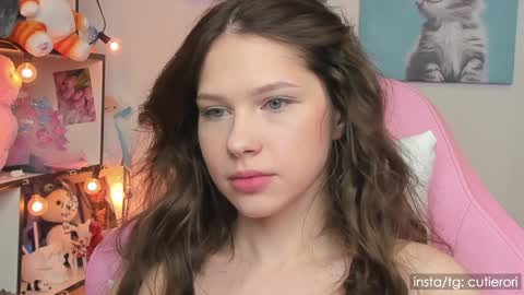 Snapshot of cutierori chatting on February 6, 2025, 7:56 am Rori  Instagram cutierori  online show from February 6, 2025, 7:56 am