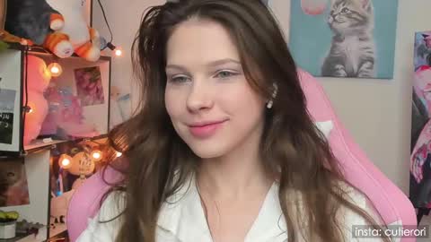 Snapshot of cutierori chatting on February 27, 2025, 5:15 pm Rori  Instagram cutierori  online show from February 27, 2025, 5:15 pm