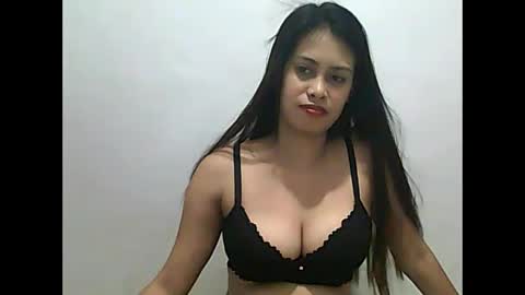 Snapshot of cutietrina chatting on December 7, 2024, 4:14 pm CutieTrina online show from December 7, 2024, 4:14 pm