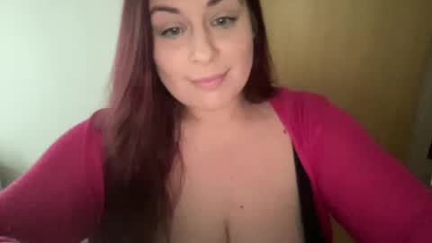 Snapshot of cutiexxxx chatting on January 8, 2025, 10:04 am cutiexxxx online show from January 8, 2025, 10:04 am