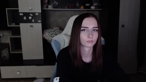 Snapshot of cutti_crystal chatting on October 22, 2025, 8:19 pm Cutti Crystal online show from October 22, 2025, 8:19 pm