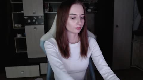 Snapshot of cutti_crystal chatting on December 4, 2025, 11:02 pm Cutti Crystal online show from December 4, 2025, 11:02 pm