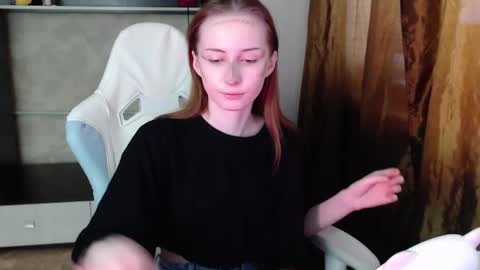 Snapshot of cutti_crystal chatting on February 11, 2026, 9:36 am Cutti Crystal online show from February 11, 2026, 9:36 am