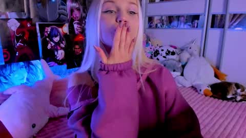 Snapshot of cuttie_ponyy chatting on February 22, 2026, 9:24 pm Nora online show from February 22, 2026, 9:24 pm