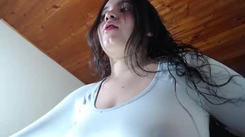 LIZETH online show from February 22, 2025, 11:57 am