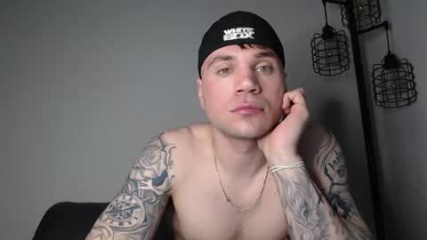 Snapshot of cv0118 chatting on March 7, 2025, 2:25 am Caleb Vonore online show from March 7, 2025, 2:25 am