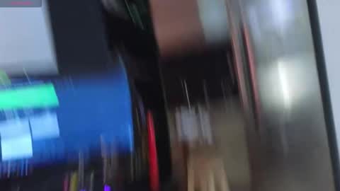 Snapshot of cyberdinner chatting on December 14, 2025, 1:16 pm Lu online show from December 14, 2025, 1:16 pm