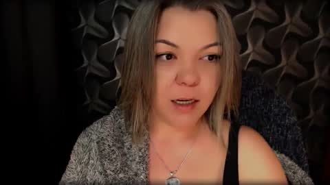 Snapshot of cyberdomme chatting on February 5, 2025, 9:18 pm Full time mean bitch. online show from February 5, 2025, 9:18 pm