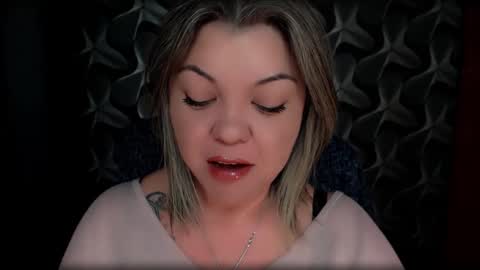 Snapshot of cyberdomme chatting on March 12, 2025, 9:45 pm Full time mean bitch. online show from March 12, 2025, 9:45 pm