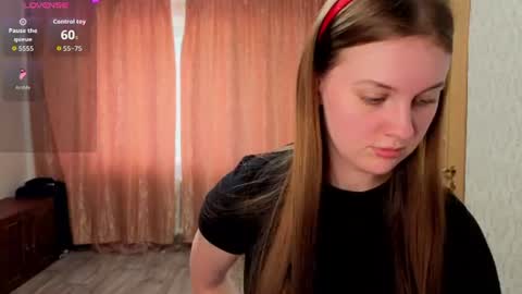Luna online show from June 23, 2026, 4:27 pm