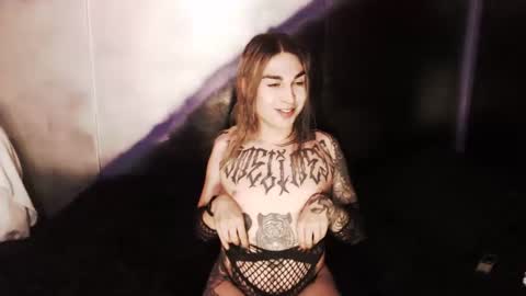 Snapshot of cybertrouble_ chatting on December 25, 2024, 3:18 am Nikki online show from December 25, 2024, 3:18 am