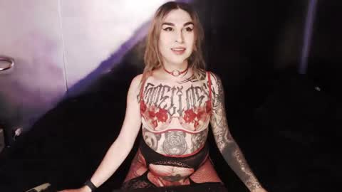 Snapshot of cybertrouble_ chatting on January 23, 2025, 12:46 am Nikki online show from January 23, 2025, 12:46 am