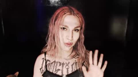 Snapshot of cybertrouble_ chatting on October 31, 2025, 12:22 am Nikki online show from October 31, 2025, 12:22 am