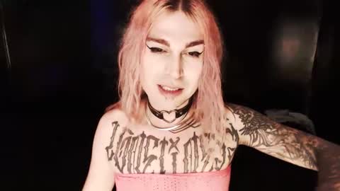 Snapshot of cybertrouble_ chatting on December 3, 2025, 1:57 am Nikki online show from December 3, 2025, 1:57 am