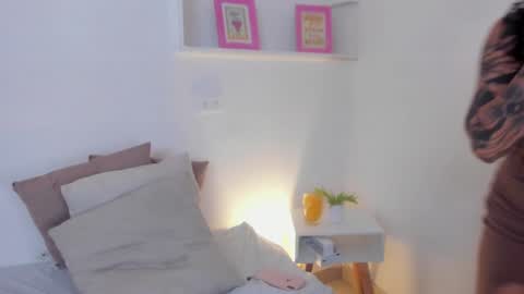 Cylie online show from January 1, 2025, 4:07 am