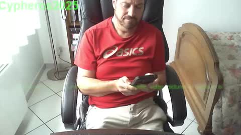 Snapshot of cypheros2025 chatting on October 1, 2025, 8:53 am Chris online show from October 1, 2025, 8:53 am