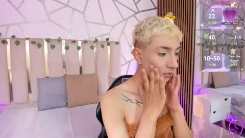 cyrus_tay online show from May 18, 2026, 12:00 pm