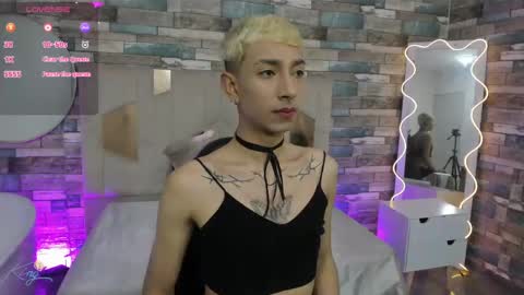 cyrus_tay online show from May 22, 2026, 12:00 pm