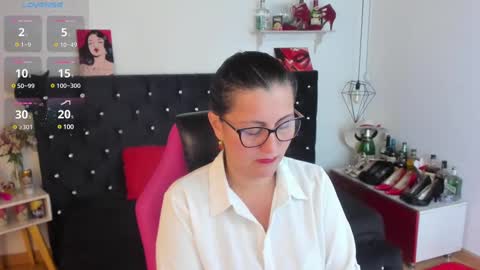 Mia  online show from March 12, 2025, 12:26 pm