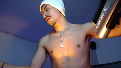 Snapshot of d_usma00 chatting on November 30, 2025, 12:58 am d_usma00 online show from November 30, 2025, 12:58 am