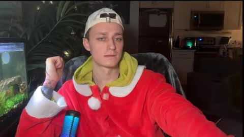 Snapshot of da_danya chatting on February 1, 2026, 9:52 am da_danya online show from February 1, 2026, 9:52 am