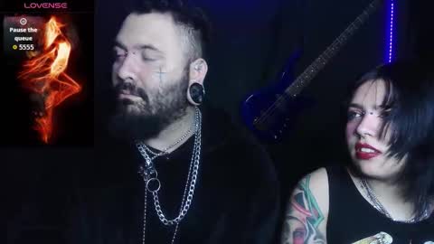 da_dark_room online show from November 10, 2025, 5:06 am