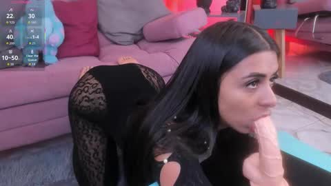 Snapshot of daaniela_moon chatting on November 9, 2025, 12:03 pm Daniela online show from November 9, 2025, 12:03 pm