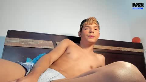 Dark Eros online show from November 25, 2025, 10:32 pm