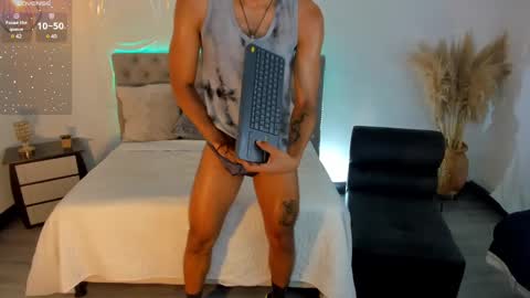 Snapshot of daarkomalfoy chatting on January 28, 2025, 8:47 pm Mauricio online show from January 28, 2025, 8:47 pm