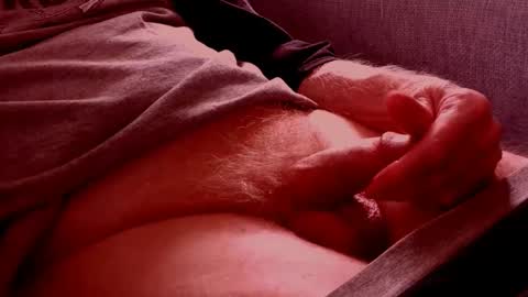 Snapshot of dad_next_door chatting on January 8, 2025, 6:31 pm Richard online show from January 8, 2025, 6:31 pm