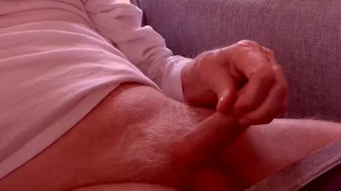 Snapshot of dad_next_door chatting on January 16, 2025, 4:39 pm Richard online show from January 16, 2025, 4:39 pm