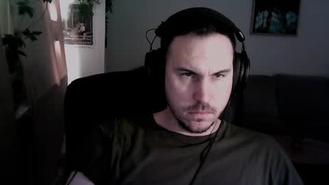 Snapshot of dadbodstephen chatting on January 4, 2025, 5:26 pm DadBodStephen online show from January 4, 2025, 5:26 pm