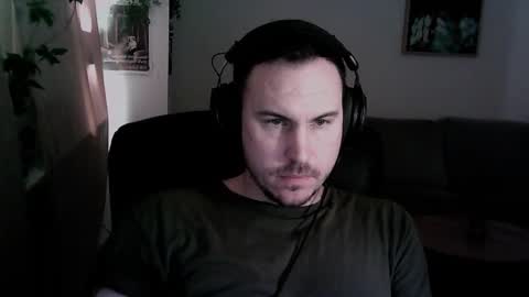 Snapshot of dadbodstephen chatting on January 4, 2025, 8:27 pm DadBodStephen online show from January 4, 2025, 8:27 pm