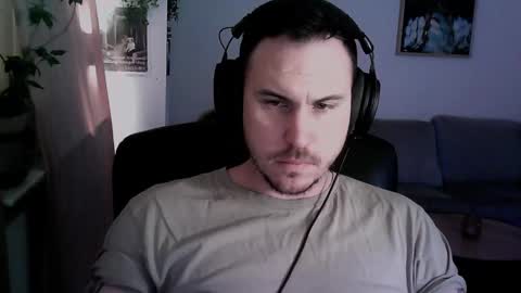 Snapshot of dadbodstephen chatting on January 5, 2025, 4:48 pm DadBodStephen online show from January 5, 2025, 4:48 pm