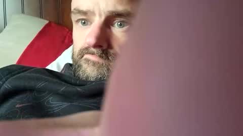 Snapshot of daddio422 chatting on November 24, 2025, 2:39 pm daddio422 online show from November 24, 2025, 2:39 pm