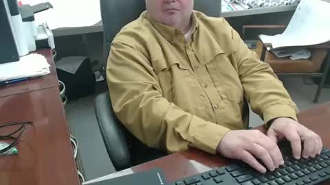 Snapshot of daddy7194 chatting on March 19, 2026, 11:25 am daddy7194 online show from March 19, 2026, 11:25 am